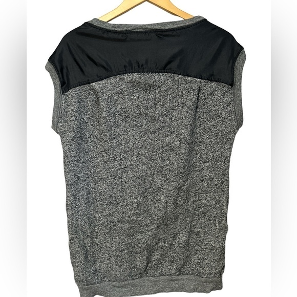 Roots Sleeveless Pullover  Size Small Front Pockets Gray Black‎ Cotton Terry - Picture 2 of 7
